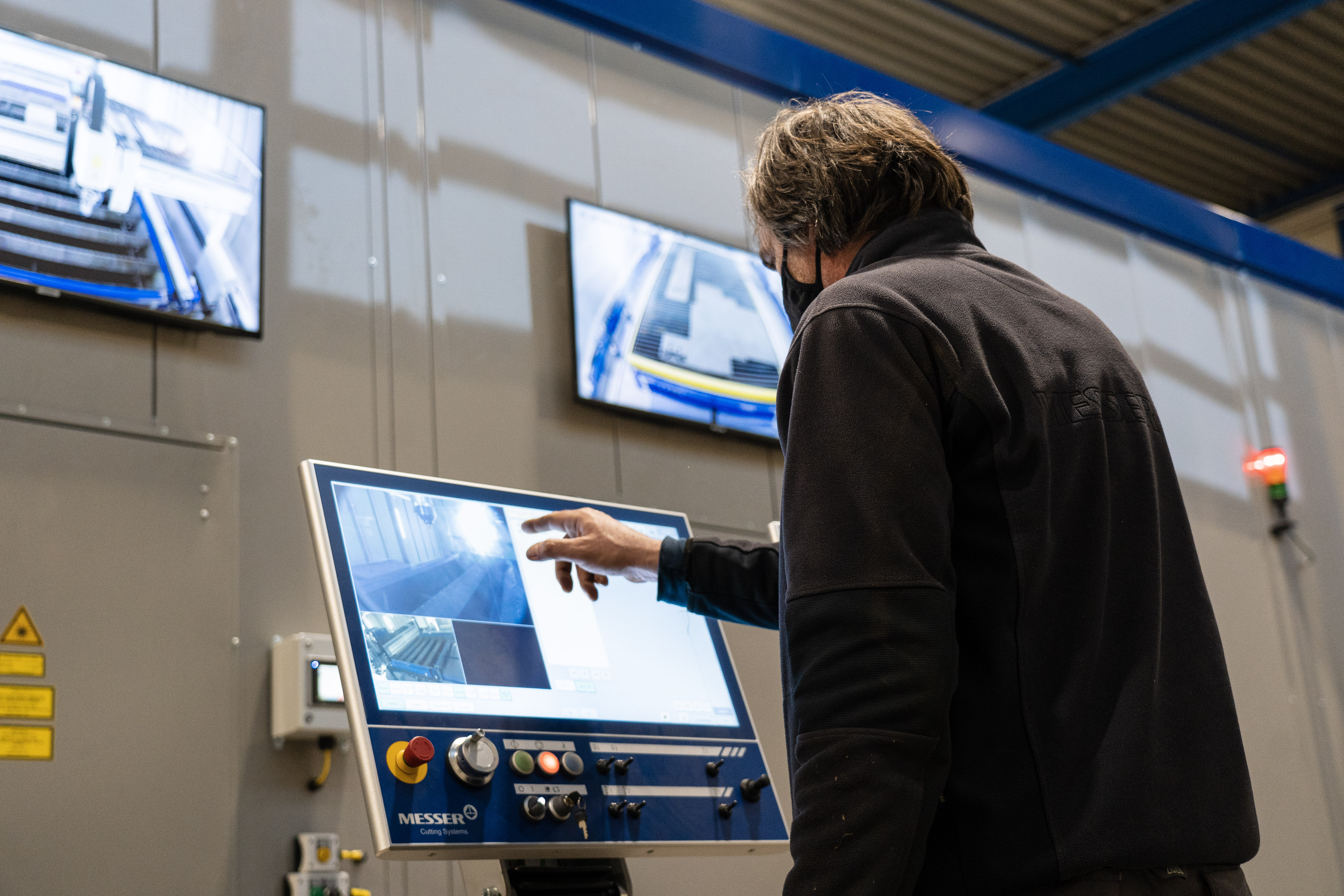 Staalplaatverwerker maakt digitale omslag